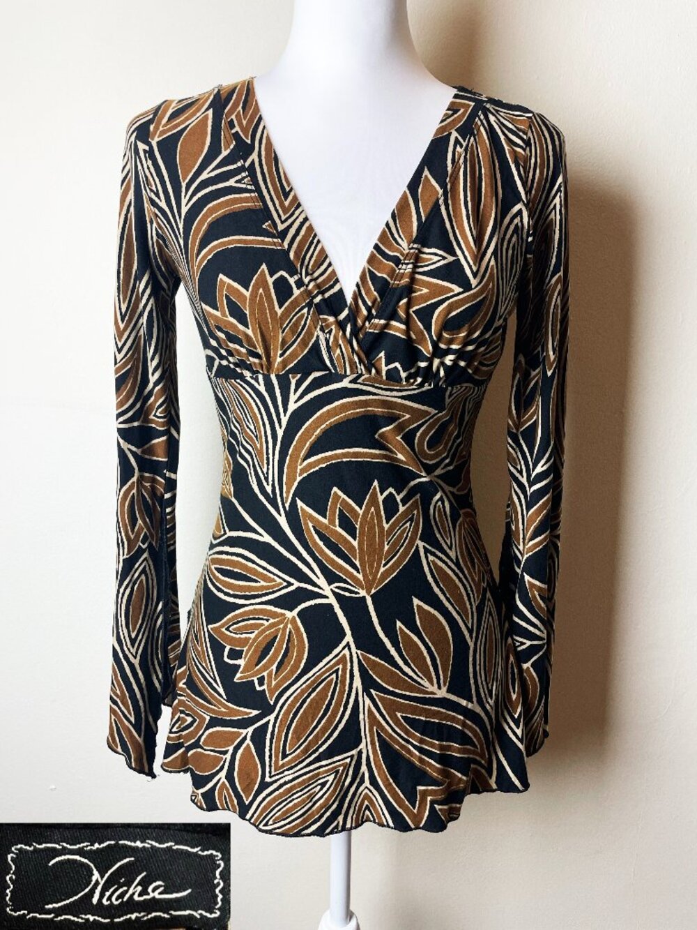 Niche Vintage Boho Abstract Floral V-Neck Long Sleeve Blouse Top | Size M